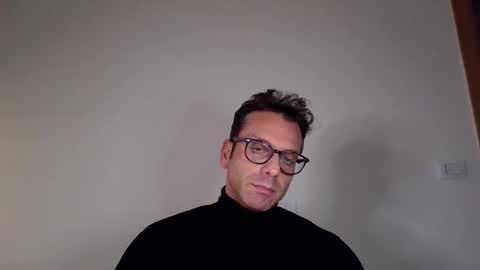 Snapshot of roberpierre_ho chatting on March 2026 11:28:02 PM roberpierre_ho online show from March 2026 11:28:02 PM