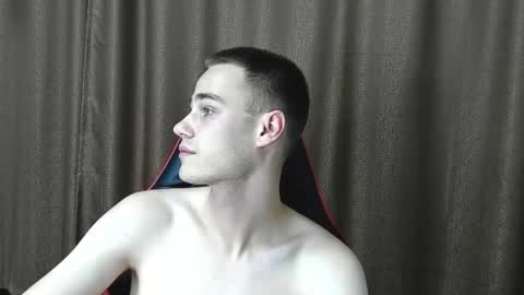 Snapshot of robert10211 chatting on October 2025 08:17:01 PM robert10211 online show from October 2025 08:17:01 PM