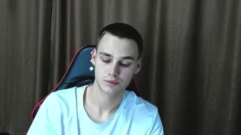 Snapshot of robert10211 chatting on October 2025 06:27:02 PM robert10211 online show from October 2025 06:27:02 PM