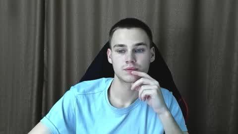 Snapshot of robert10211 chatting on October 2025 07:00:01 PM robert10211 online show from October 2025 07:00:01 PM