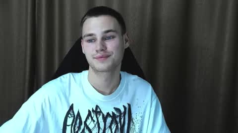 Snapshot of robert10211 chatting on October 2025 07:56:01 PM robert10211 online show from October 2025 07:56:01 PM