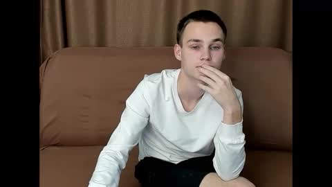 Snapshot of robert10211 chatting on October 2025 05:45:02 PM robert10211 online show from October 2025 05:45:02 PM