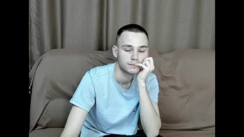 Snapshot of robert10211 chatting on October 2025 08:27:05 AM robert10211 online show from October 2025 08:27:05 AM