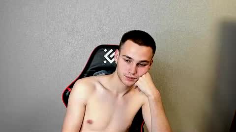 Snapshot of robert10211 chatting on November 2025 04:29:02 PM robert10211 online show from November 2025 04:29:02 PM