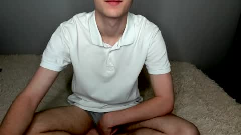 robert10211 online show from May 2026 09:17:02 AM