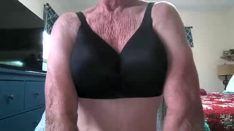 Snapshot of robert45556 chatting on November 2025 09:17:01 PM robert online show from November 2025 09:17:01 PM