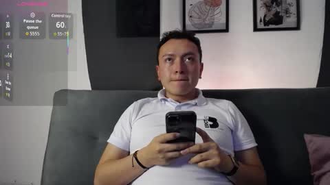 Robert online show from November 2025 11:49:02 PM