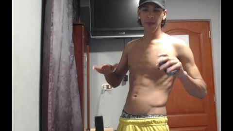 robert_kingg online show from April 2026 06:50:01 AM