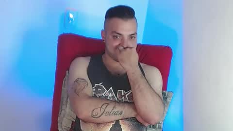 Snapshot of robert_leroy chatting on January 2025 05:41:02 AM Stiven - online show from January 2025 05:41:02 AM