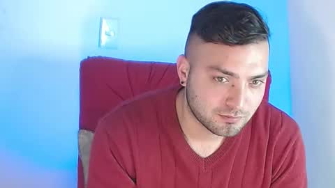 Snapshot of robert_leroy chatting on February 2025 07:29:02 AM Stiven - online show from February 2025 07:29:02 AM