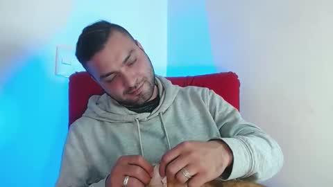 Snapshot of robert_leroy chatting on February 2025 05:52:02 AM Stiven - online show from February 2025 05:52:02 AM