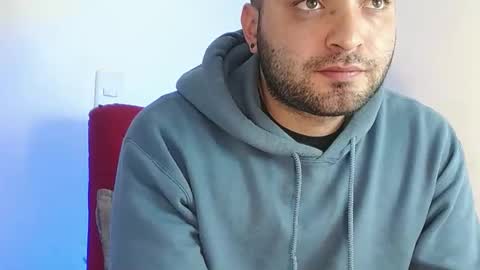 Snapshot of robert_leroy chatting on February 2025 02:58:01 AM Stiven - online show from February 2025 02:58:01 AM