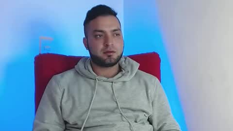 Snapshot of robert_leroy chatting on February 2025 07:12:02 AM Stiven - online show from February 2025 07:12:02 AM