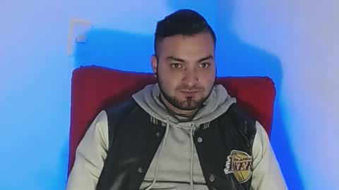 Snapshot of robert_leroy chatting on February 2025 12:25:02 PM Stiven - online show from February 2025 12:25:02 PM