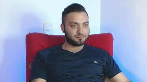 Snapshot of robert_leroy chatting on February 2025 07:39:02 AM Stiven - online show from February 2025 07:39:02 AM