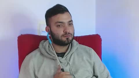 Snapshot of robert_leroy chatting on February 2025 04:35:01 PM Stiven - online show from February 2025 04:35:01 PM