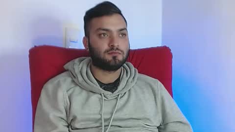 Snapshot of robert_leroy chatting on February 2025 10:42:02 PM Stiven - online show from February 2025 10:42:02 PM