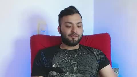 Snapshot of robert_leroy chatting on February 2025 06:38:02 AM Stiven - online show from February 2025 06:38:02 AM