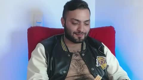 Snapshot of robert_leroy chatting on February 2025 07:42:02 AM Stiven - online show from February 2025 07:42:02 AM