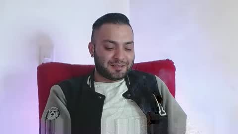 Snapshot of robert_leroy chatting on March 2025 11:35:02 PM Stiven - online show from March 2025 11:35:02 PM