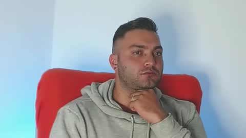 Snapshot of robert_leroy chatting on October 2025 07:54:01 AM Stiven - online show from October 2025 07:54:01 AM