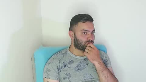 Snapshot of robert_leroy chatting on November 2025 04:12:01 AM Stiven - online show from November 2025 04:12:01 AM