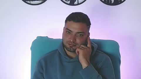 Snapshot of robert_leroy chatting on December 2025 07:16:02 AM Stiven - online show from December 2025 07:16:02 AM