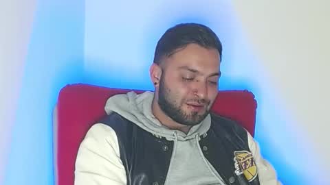 Snapshot of robert_leroy chatting on February 2026 12:15:02 AM Stiven - online show from February 2026 12:15:02 AM