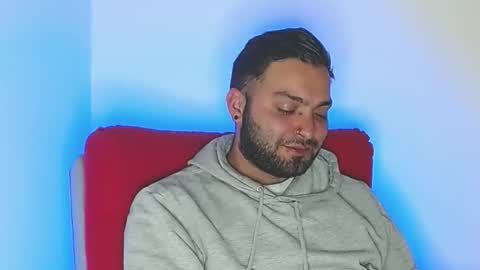 Snapshot of robert_leroy chatting on February 2026 07:58:02 AM Stiven - online show from February 2026 07:58:02 AM