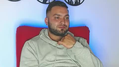 Snapshot of robert_leroy chatting on March 2026 07:23:01 AM Stiven - online show from March 2026 07:23:01 AM