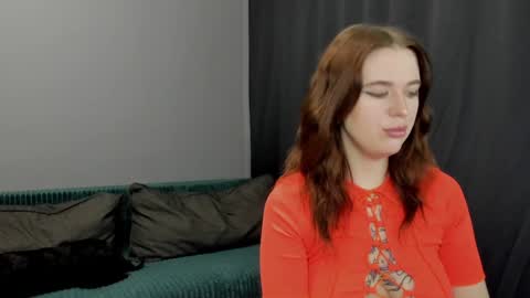 Snapshot of robert_lisa chatting on January 2025 08:47:01 AM Lisa and Robert i am online all days 900 am GMT3 online show from January 2025 08:47:01 AM