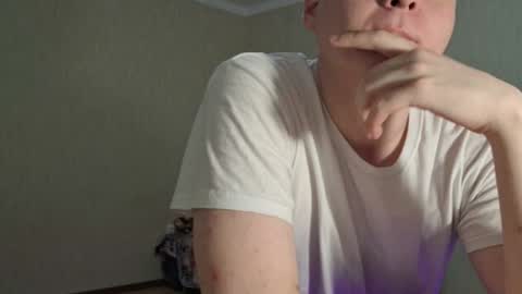 Snapshot of robertdedildo chatting on December 2024 11:29:01 AM Robert online show from December 2024 11:29:01 AM