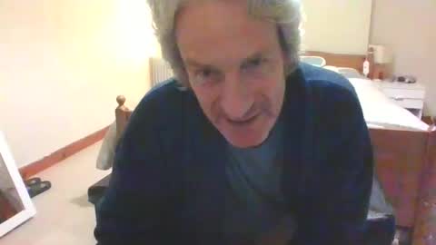 Snapshot of roberthorny69xxx chatting on March 2025 05:14:02 AM Robert online show from March 2025 05:14:02 AM