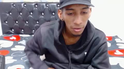 roberthycami2123 online show from January 2026 05:32:01 AM