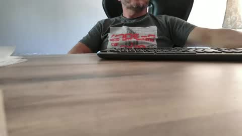 roberto19777 online show from April 2026 01:53:02 PM