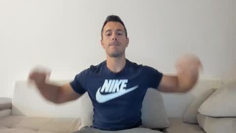 roberto4ever online show from September 2025 05:44:02 AM