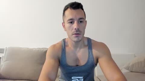 Snapshot of roberto4ever chatting on February 2026 05:27:02 AM roberto4ever online show from February 2026 05:27:02 AM