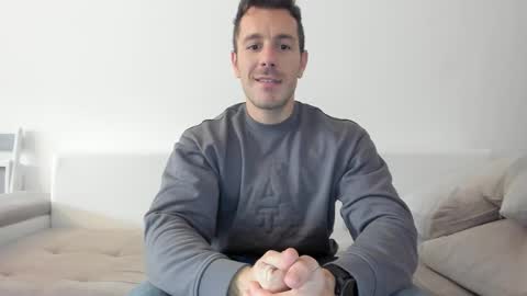 Snapshot of roberto4ever chatting on March 2026 11:17:01 AM roberto4ever online show from March 2026 11:17:01 AM