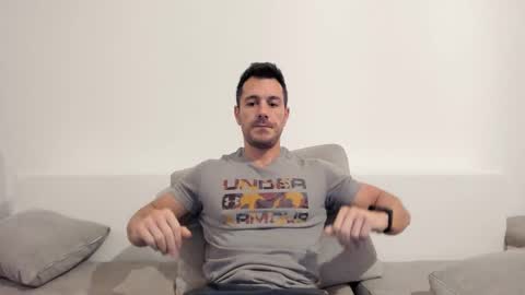 Snapshot of roberto4ever chatting on March 2026 03:32:01 AM roberto4ever online show from March 2026 03:32:01 AM