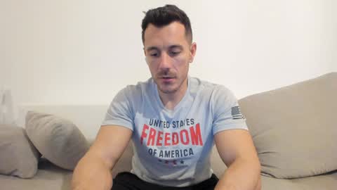 Snapshot of roberto4ever chatting on March 2026 04:40:02 PM roberto4ever online show from March 2026 04:40:02 PM