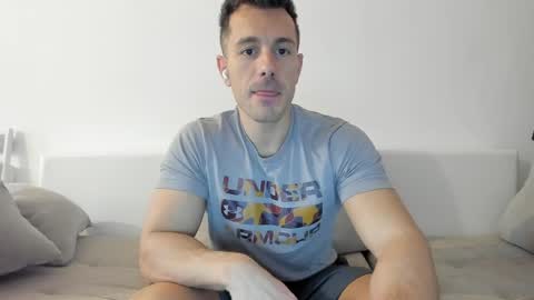 Snapshot of roberto4ever chatting on March 2026 11:43:02 AM roberto4ever online show from March 2026 11:43:02 AM