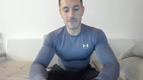 Snapshot of roberto4ever chatting on March 2026 12:16:01 PM roberto4ever online show from March 2026 12:16:01 PM