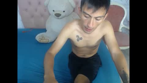 roberto_pinzon online show from February 2026 02:52:02 AM