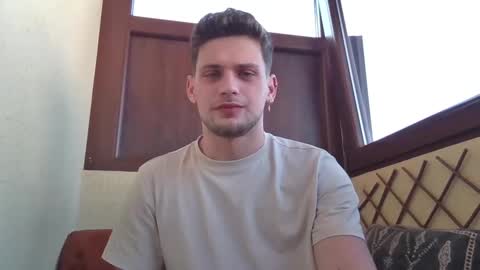 Roberto online show from February 2025 09:31:01 AM