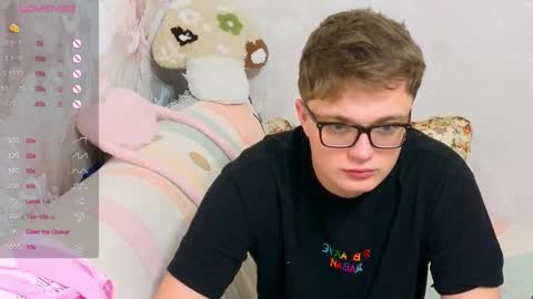 Snapshot of robertokingsize chatting on December 2025 04:22:01 PM robertokingsize online show from December 2025 04:22:01 PM