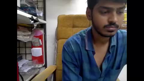 Robertsalia online show from November 2025 12:39:02 PM