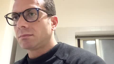 robespierre_ho online show from February 2026 07:41:01 PM