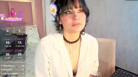 Snapshot of robinbennett chatting on November 2025 02:28:01 PM robin D online show from November 2025 02:28:01 PM