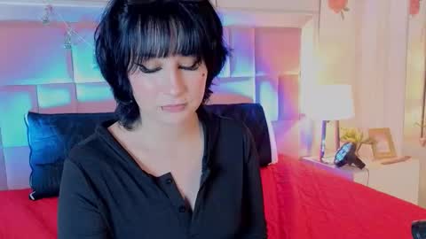 robin D online show from April 2026 03:43:01 PM