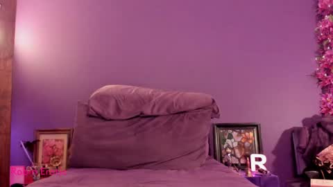 RobinErotic online show from June 2026 08:17:01 PM